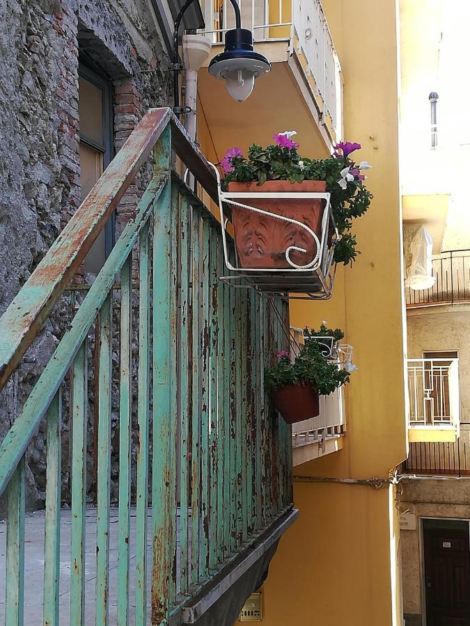 Cottage Gole Alcantara Gloria Room Graniti Exterior photo
